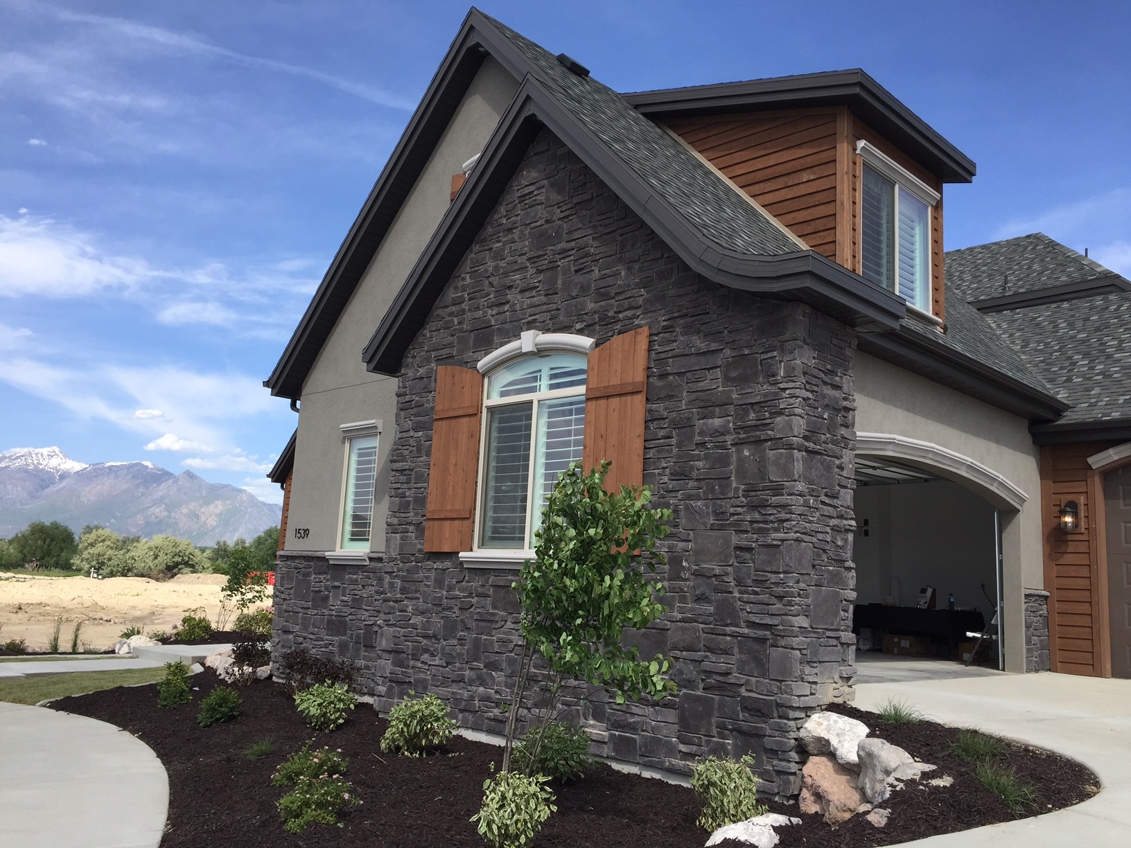 Natural Stone vs Manufactured Stone Hearth and Home Distributors of